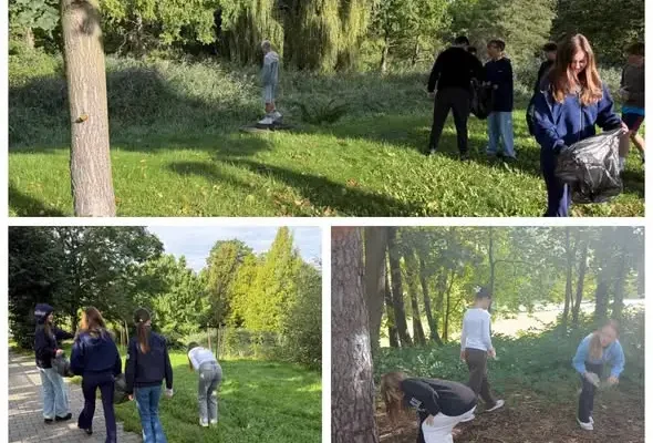 Uczniowie posprzątali park miejski i okolice Mauzoleum