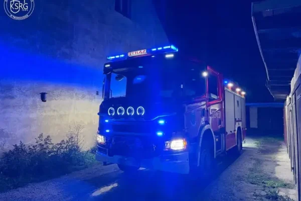 Twardogóra: Strażacy z OSP pomagali policji w otwarciu mieszkania