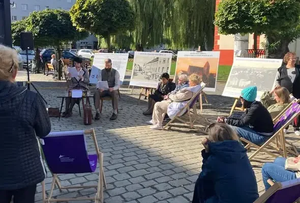 Bierutów: „Pamięciownik” przeniósł mieszkańców do lat 40. XX wieku