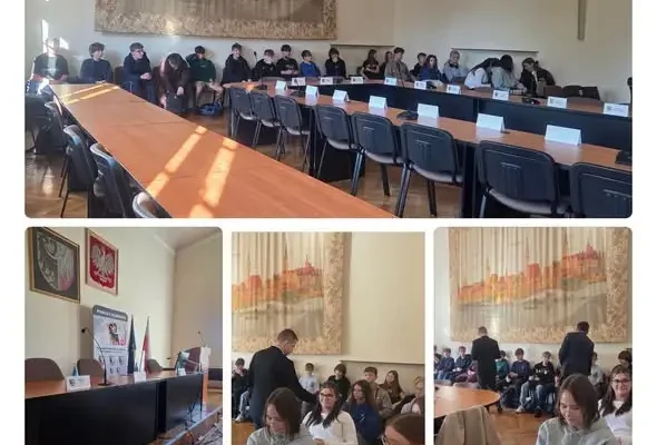 Uczniowie klasy 8b z wizytą w Starostwie Powiatowym i Sądzie Rejonowym w Oleśnicy