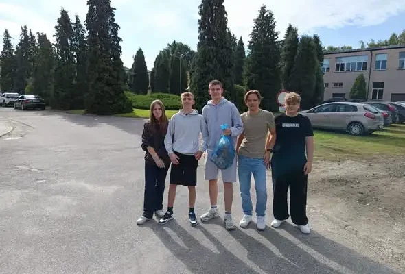 Szkoła włączyła się w 33. Ogólnopolską Akcję Sprzątania Świata