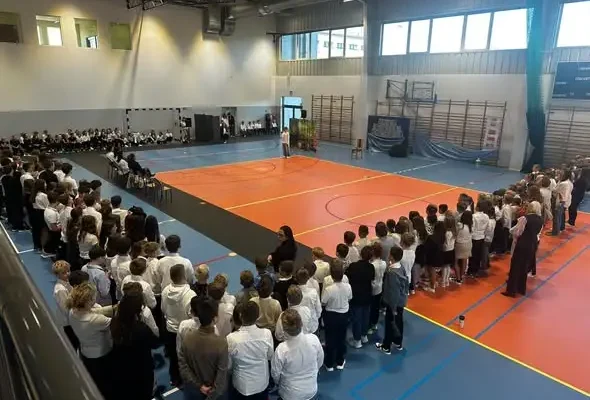 Dzień Edukacji Narodowej w Zespole Szkół w Dąbrowie – relacja z akademii
