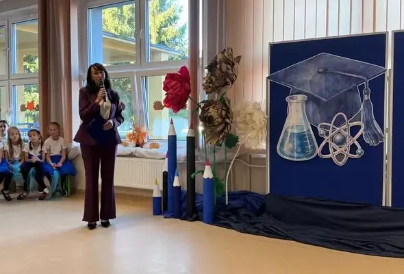 Dzień Edukacji Narodowej w szkole w Dobroszycach – uroczyste obchody i podziękowania