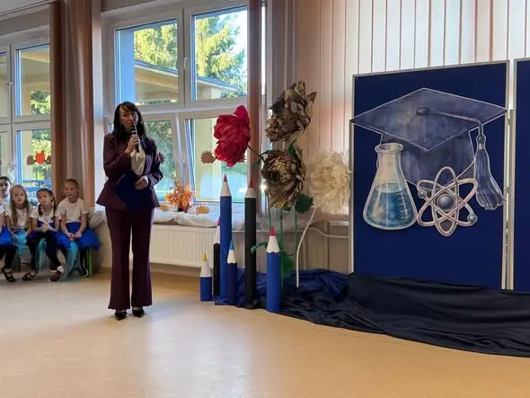 Dzień Edukacji Narodowej w szkole w Dobroszycach – uroczyste obchody i podziękowania