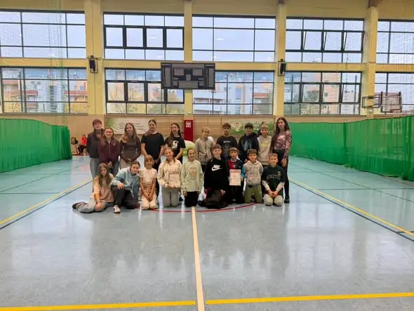 Młodzi unihokeiści z Dobroszyc w finale wojewódzkim we Wrocławiu